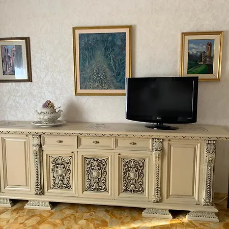 Maison Iva & Gio' Old Style Apartment